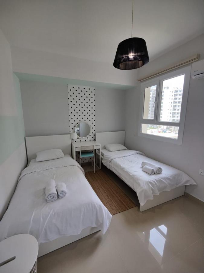 Spartacus Pool Apartments In Caesar Resort & Spa Trikomo 外观 照片